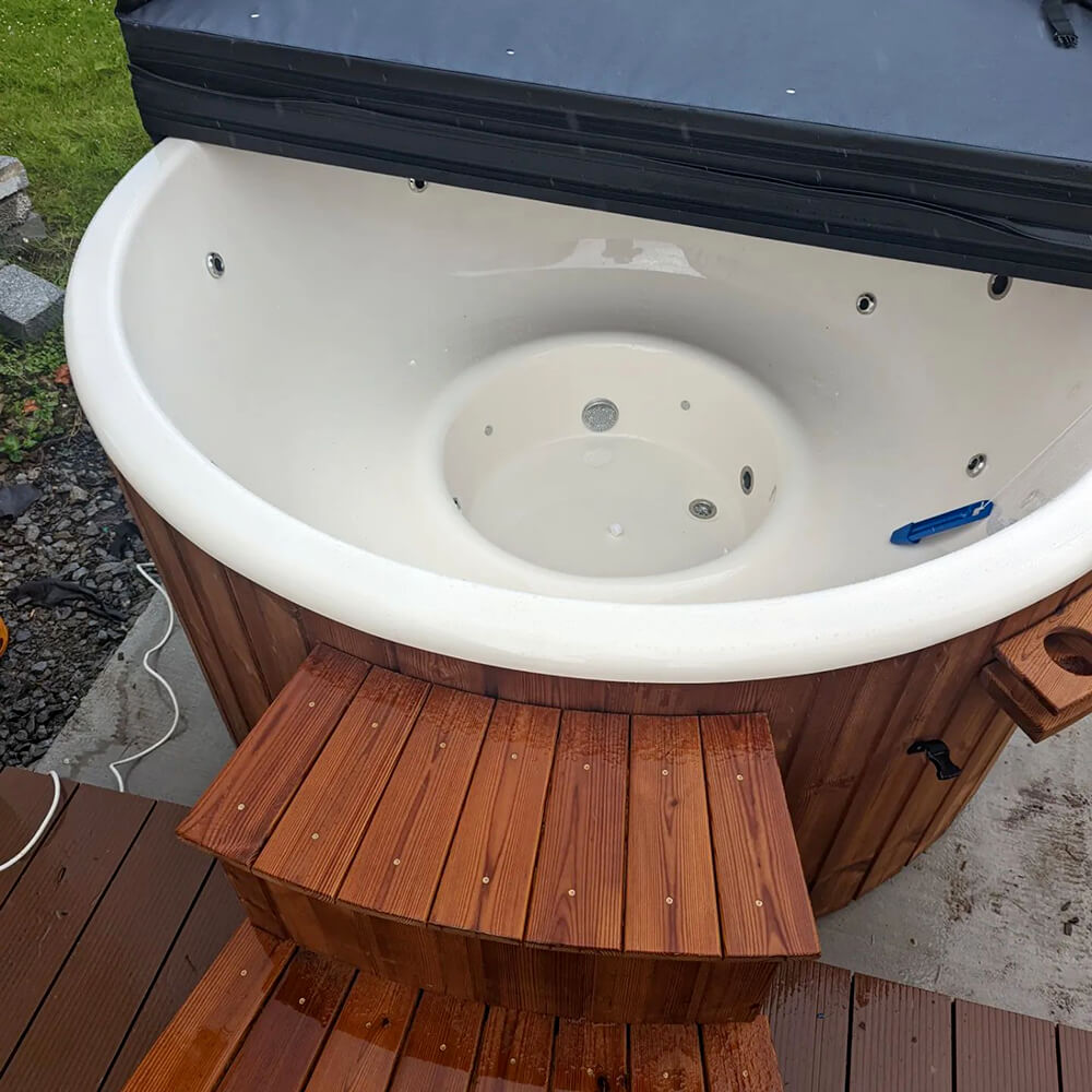 bain-nordique-bois-hot-tub-acrylique-thermo