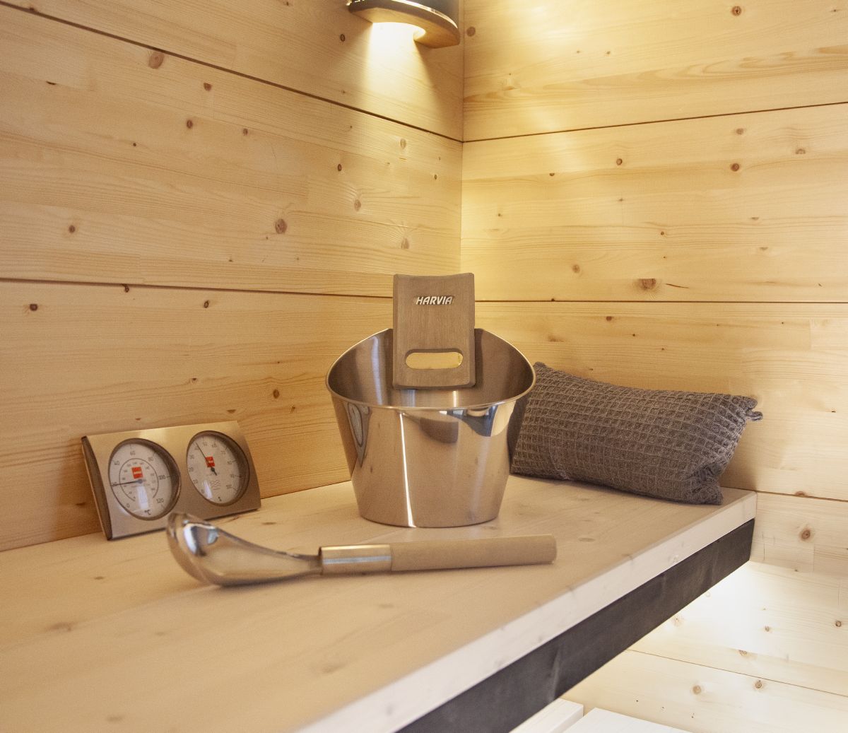 acheter accessoire-sauna-harvia-kit, louche sauna, seau sauna, thermometre sauna, hygrometre sauna